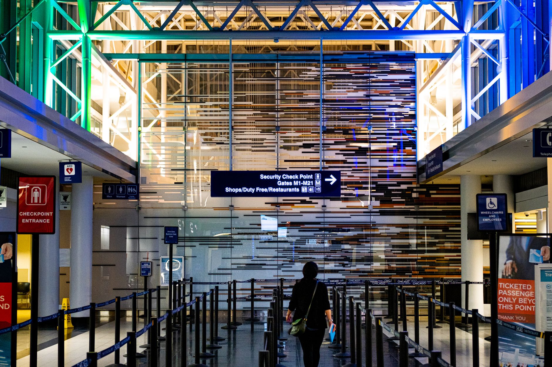 Abflug Stuttgart: vier Terminals, ein Weg, ein gebuchtes Zeitfenster