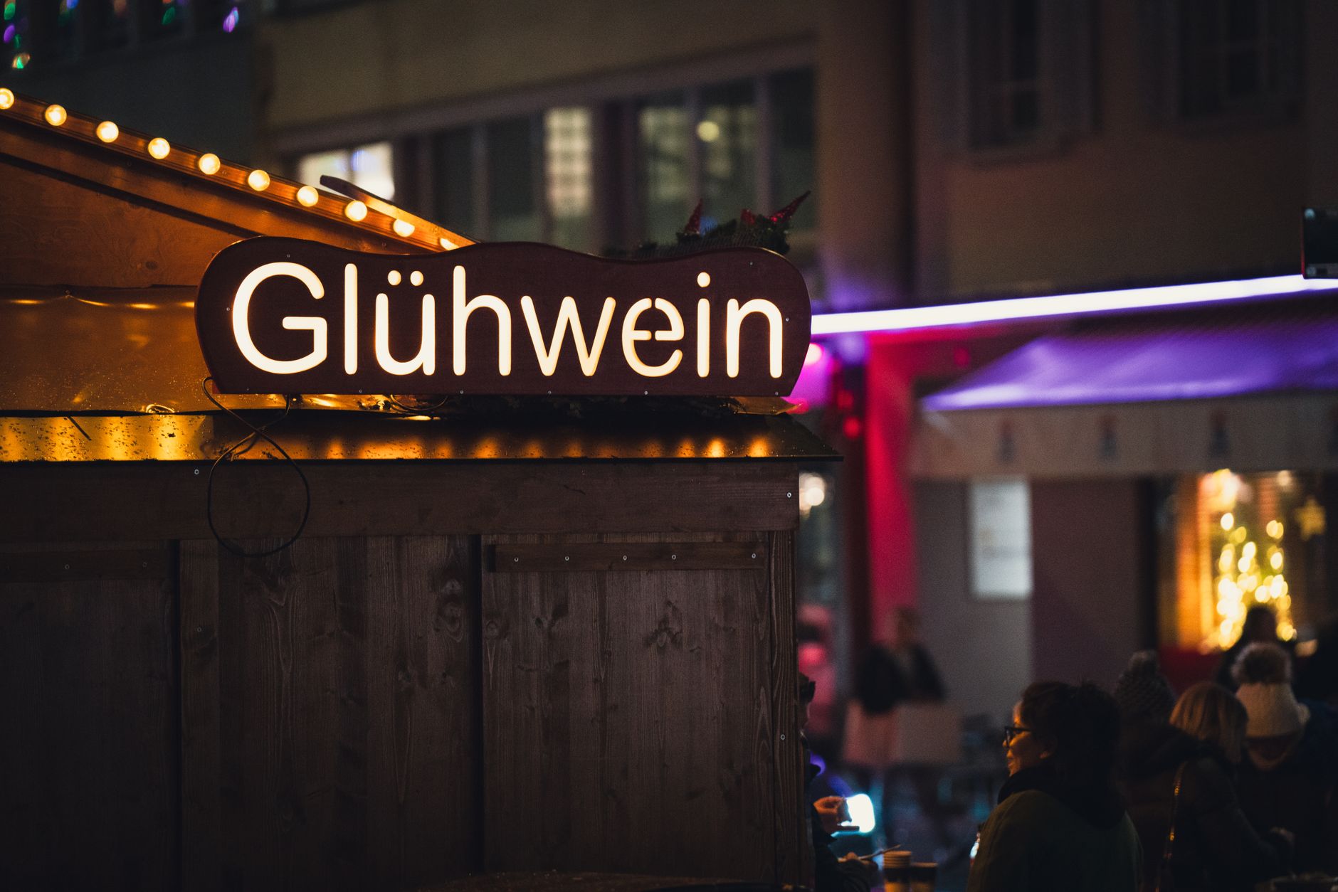 Weihnachtsmarkt Flughafen München: der Wintermarkt im MAC-Forum 2026